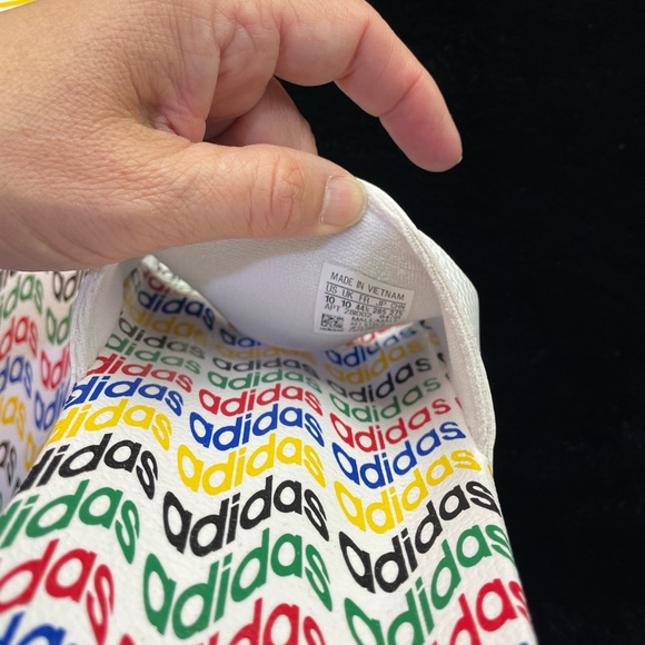 🆕 Adidas 🌈Rainbow Pride🌈 Adilette Lite SlipOn Slides, Men’s Size 10 - Picture 7 of 9